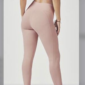 High-Waisted Powerhold Leggings